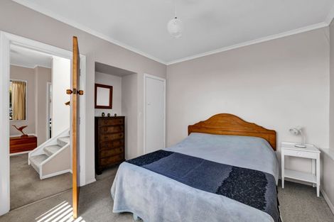 Photo of property in 10 Lawry Street, Moturoa, New Plymouth, 4310