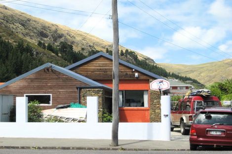 Photo of property in 64 Colenso Street, Sumner, Christchurch, 8081