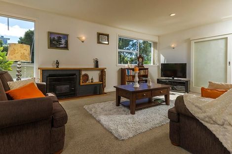 Photo of property in 4 Channel View Road, Campbells Bay, Auckland, 0630