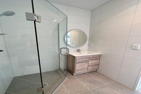 Photo of property in 8a Gracechurch Drive, Flat Bush, Auckland, 2016