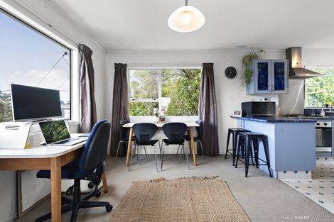 Photo of property in 71 Bassett Road, Johnsonville, Wellington, 6037