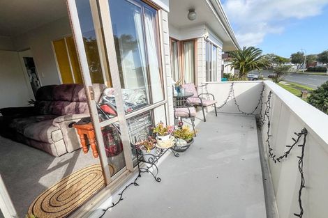 Photo of property in 12a Prince Regent Drive, Half Moon Bay, Auckland, 2012