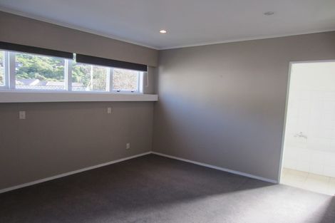 Photo of property in 79 Oriel Avenue, Tawa, Wellington, 5028