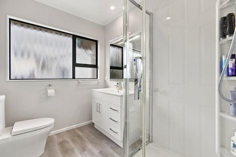 Photo of property in 9 Sandel Rise, Merrilands, New Plymouth, 4312