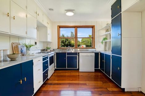 Photo of property in 104 Atawhai Road, Fitzherbert, Palmerston North, 4410