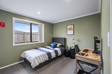 Photo of property in 13 Kimbolton Street, Rototuna North, Hamilton, 3210