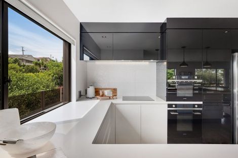 Photo of property in 3 Trident Place, Shelly Park, Auckland, 2014