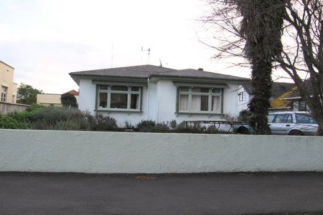 Photo of property in 6 Rangitira Avenue, Palmerston North, 4414