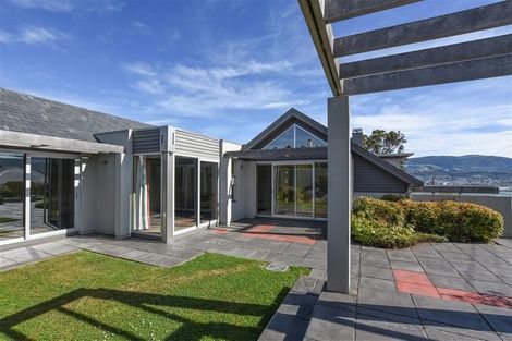 Photo of property in 17 Cornwall Street, Vauxhall, Dunedin, 9013