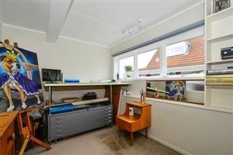 Photo of property in 148 Luckens Road, West Harbour, Auckland, 0618