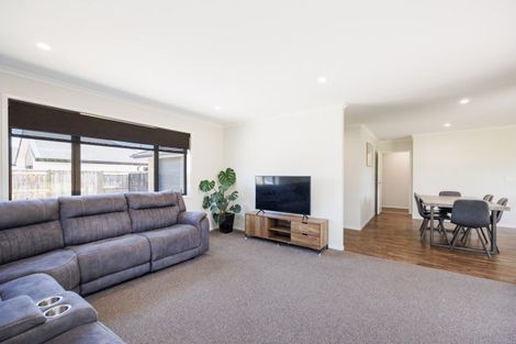 Photo of property in 2 Monarch Drive, Ashhurst, 4810