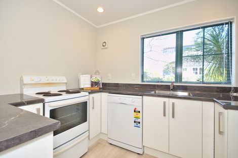 Photo of property in 7/193 Eskdale Road, Birkenhead, Auckland, 0626