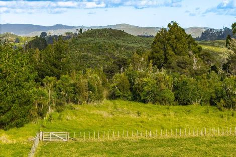 Photo of property in 121 Mount Albion Rise, Taupaki, Henderson, 0782