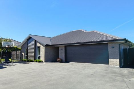 Photo of property in 8 Churchill Drive, Rangiora, 7400