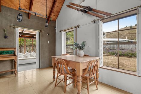 Photo of property in 21 Dunstan Street, Clyde, 9330