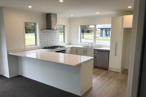 Photo of property in 4 Bastille Court, Rangatira Park, Taupo, 3330