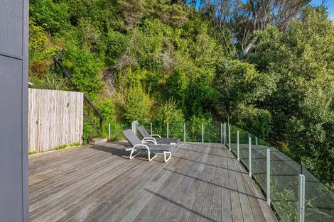 Photo of property in 10 Waitea Road, Muriwai, Waimauku, 0881