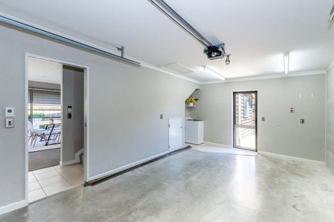 Photo of property in 19 Bluewater Place, Paraparaumu, 5032