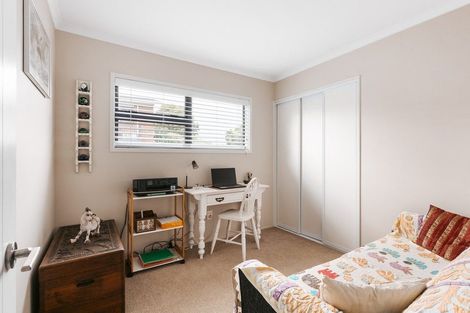 Photo of property in 46 Links View Drive, Omokoroa, 3114