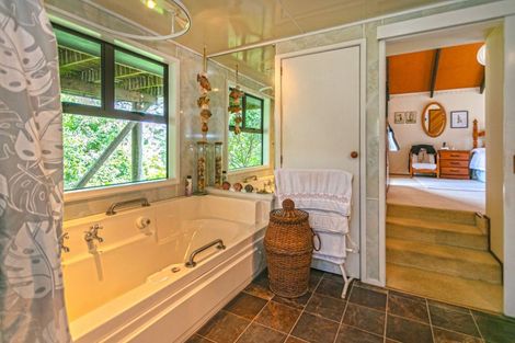 Photo of property in 445 Preeces Point Road, Preece Point, Coromandel, 3506