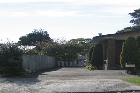 Photo of property in 2/35 Manuka Street, Stokes Valley, Lower Hutt, 5019