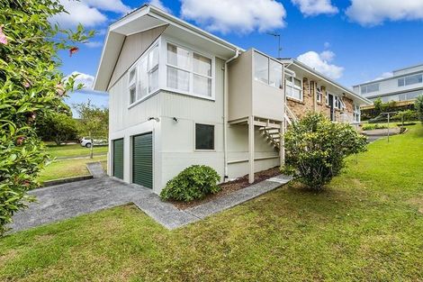 Photo of property in 73 Lynden Avenue, Hillcrest, Auckland, 0627