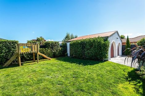 Photo of property in 9 Wakelin Place, Redwood, Christchurch, 8051