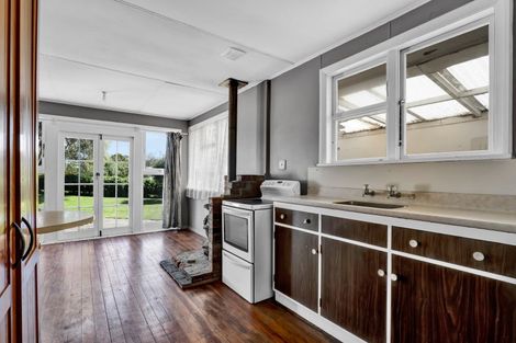 Photo of property in 1 Avon Street, Stratford, 4332