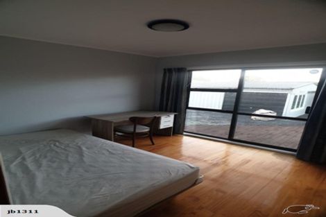 Photo of property in 32 Resolute Way, Papakura, 2110