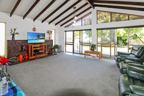 Photo of property in 10 Smith Street, Dannevirke, 4930