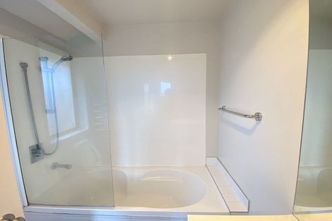 Photo of property in 3 Cityview Place, Massey, Auckland, 0614