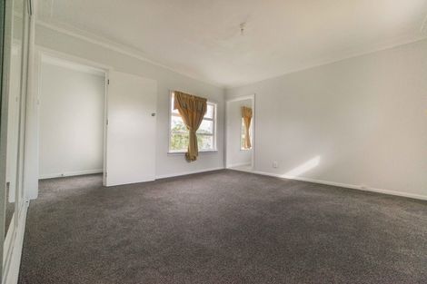 Photo of property in 42a Grande Vue Road, Hillpark, Auckland, 2102