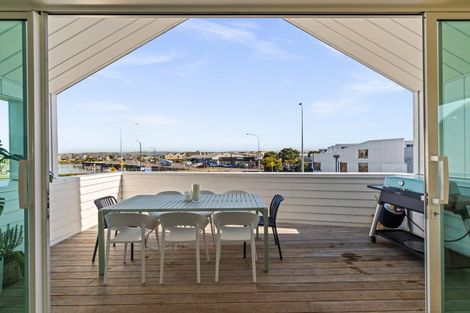 Photo of property in 33 Coronation Street, Ahuriri, Napier, 4110