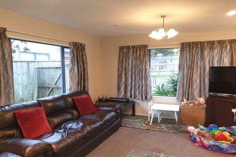 Photo of property in 74 Samwell Drive, Whitby, Porirua, 5024