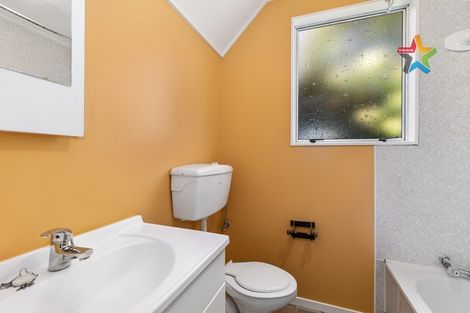 Photo of property in 1/15a Glen Road, Stokes Valley, Lower Hutt, 5019