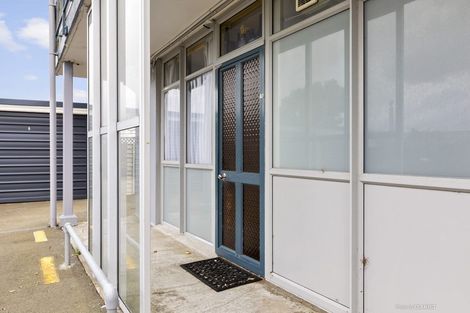 Photo of property in 23 Rangitane Street, Maupuia, Wellington, 6022