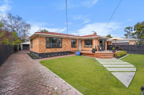 Photo of property in 16 Holloway Place, Forest Lake, Hamilton, 3200