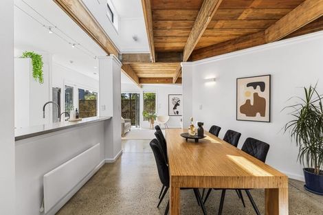 Photo of property in 890 Beach Road, Waiake, Auckland, 0630