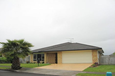 Photo of property in 8 Parkhaven Drive, Rosehill, Papakura, 2113