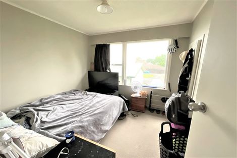 Photo of property in 2/201 Mount Smart Road, Onehunga, Auckland, 1061