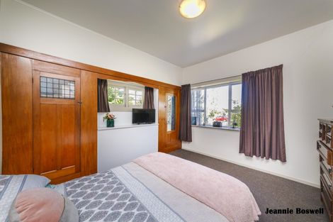 Photo of property in 39 Honore Drive, Linton, Palmerston North, 4472