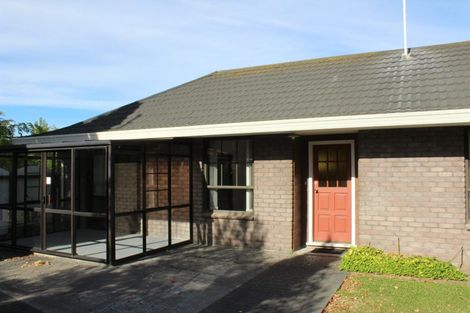 Photo of property in 48 Bellingham Place, Avonhead, Christchurch, 8042