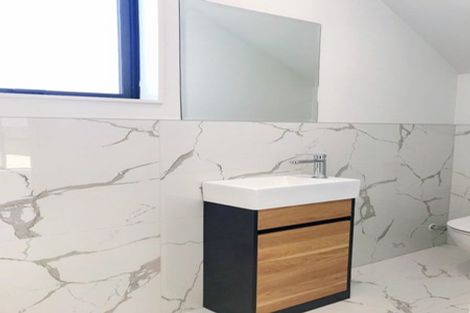 Photo of property in 3c Glennandrew Drive, Half Moon Bay, Auckland, 2012