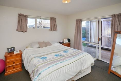 Photo of property in 39 Welsford Street, Woodend, 7610