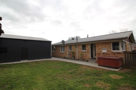 Photo of property in 19 Kenmore Place, Tokoroa, 3420