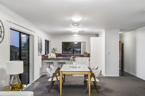 Photo of property in 10 Bokeen Lane, Flat Bush, Auckland, 2019
