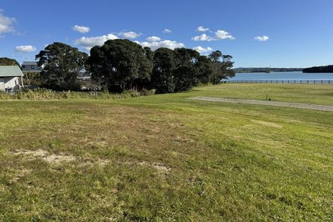 Photo of property in 19 Goble Road, Clarks Beach, 2679