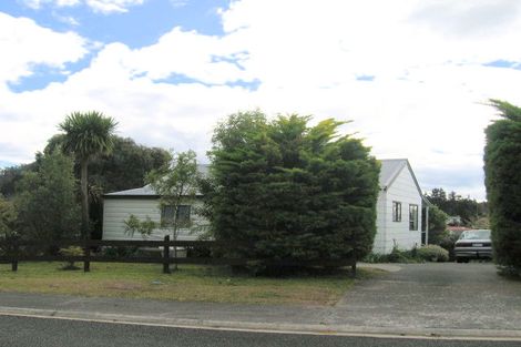 Photo of property in 100 Fernleigh Glade, Whangamata, 3620