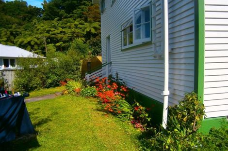 Photo of property in 40 Glenpark Avenue, Frankleigh Park, New Plymouth, 4310