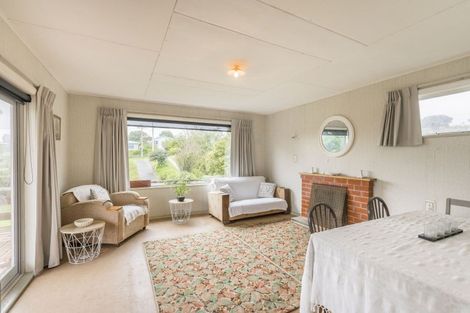 Photo of property in 9 Kaka Road, Raumati Beach, Paraparaumu, 5032
